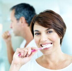 6 Ways to Maintain Dental Hygiene the Holistic Way